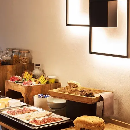 Vertes Feuilles Hotel Saint-Sauveur