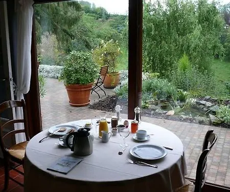 فندق Vertes Feuilles 2*