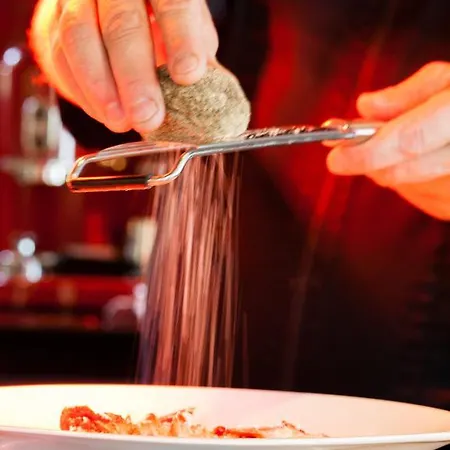 فندق Vertes Feuilles 2*