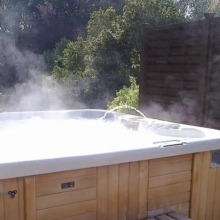 Vertes Feuilles 2* Saint-Sauveur