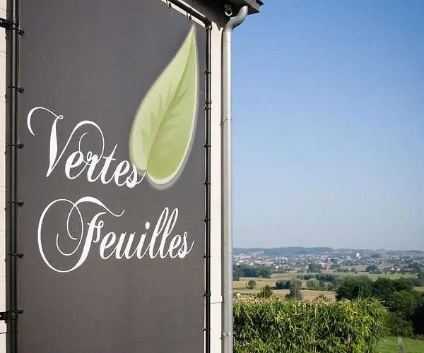 ホテル Vertes Feuilles Saint-Sauveur